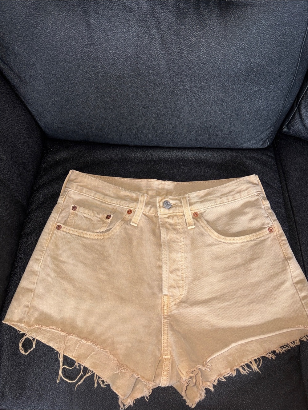 Levi’s High-Rise 502 Frayed Hem Shorts